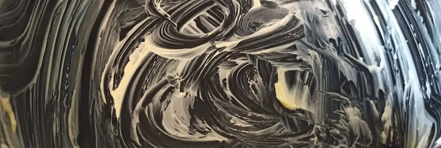 Air Fryer Cake Tin Preparation